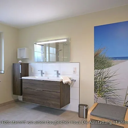 In Burhave Mit Grosser Terrasse Holiday home Butjadingen